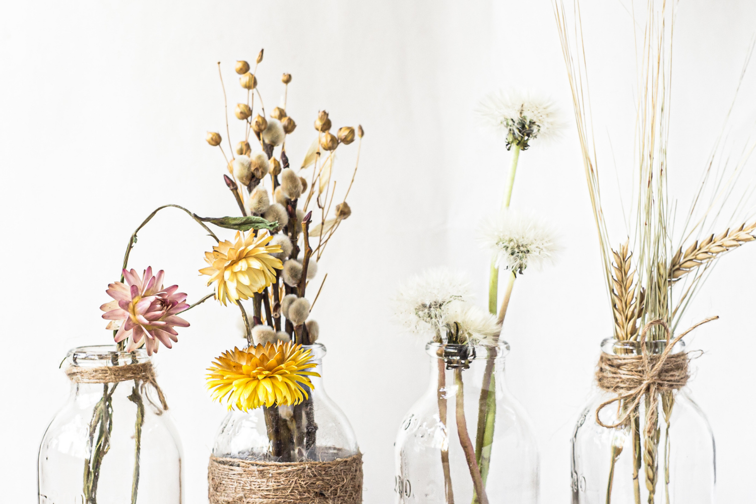 The 15 Best Flowers for Dried Arrangements You Can Grow at Home